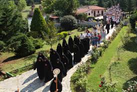 icon procession mikrokastro eleousa Mmother of god orthodox city hermit pilgrimage retreat mikrokastro 